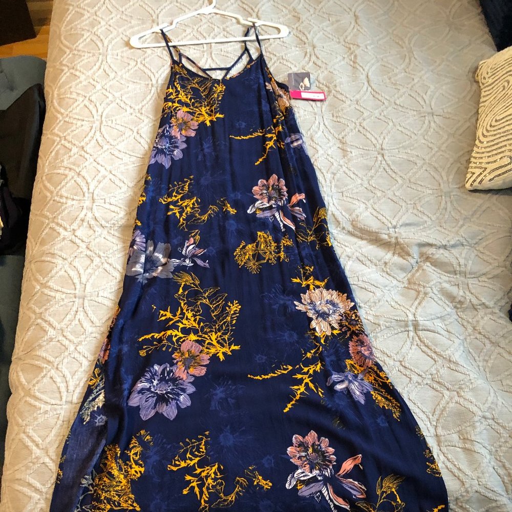 NWT navy and floral maxi dress size M